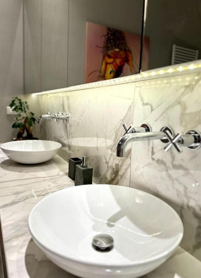 Bay Of Art Apartment Trieste Luaran gambar